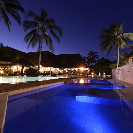 Uroa Bay Beach Resort Zanzibar Buitenkant foto