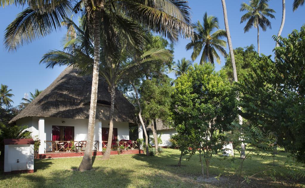 Uroa Bay Beach Resort Zanzibar Buitenkant foto
