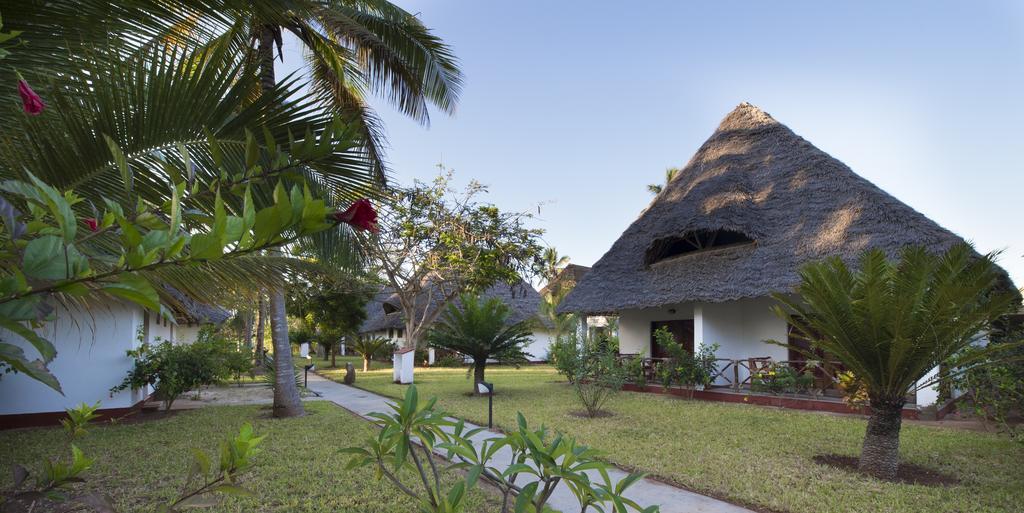 Uroa Bay Beach Resort Zanzibar Buitenkant foto