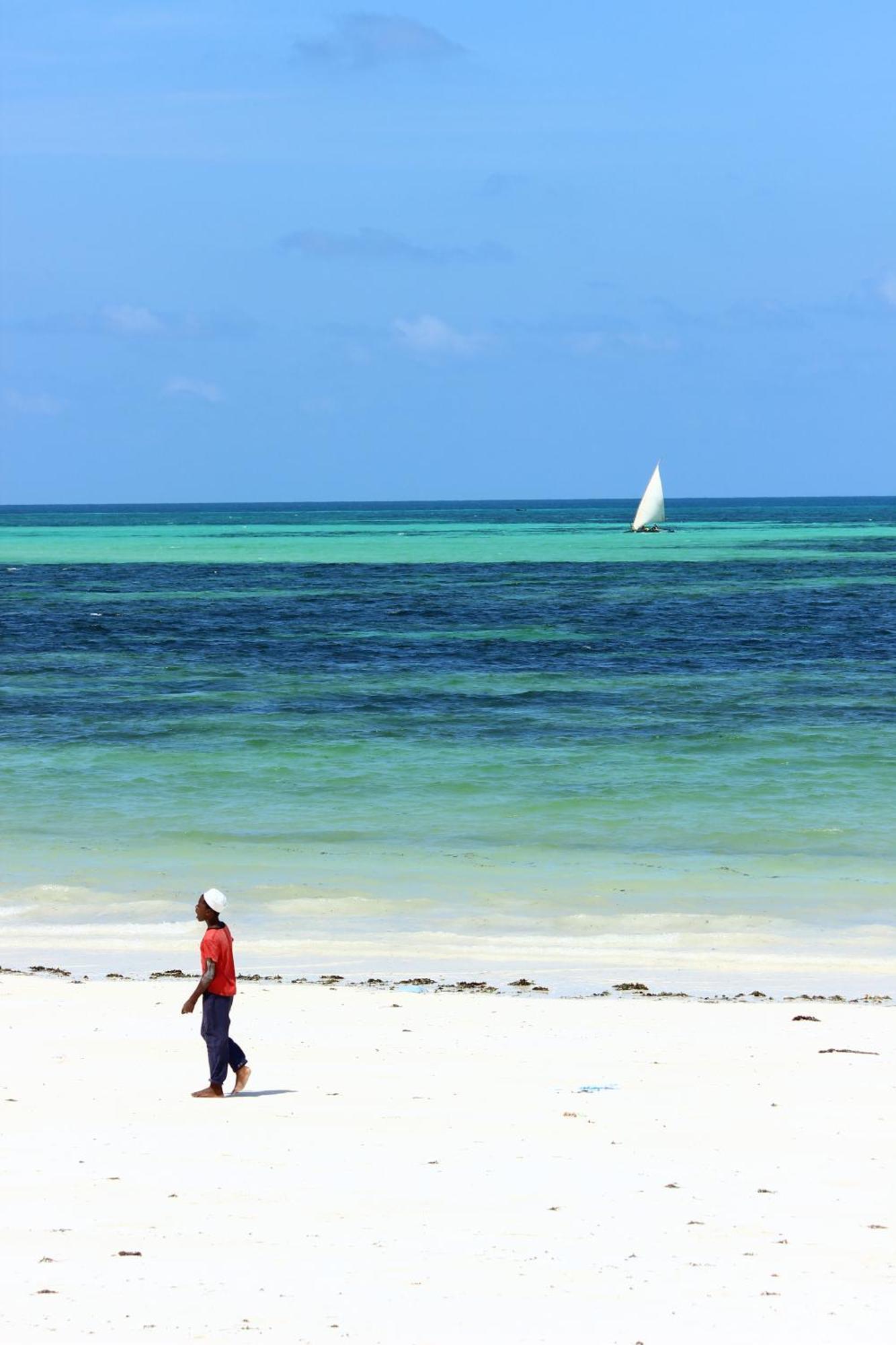 Uroa Bay Beach Resort Zanzibar Buitenkant foto