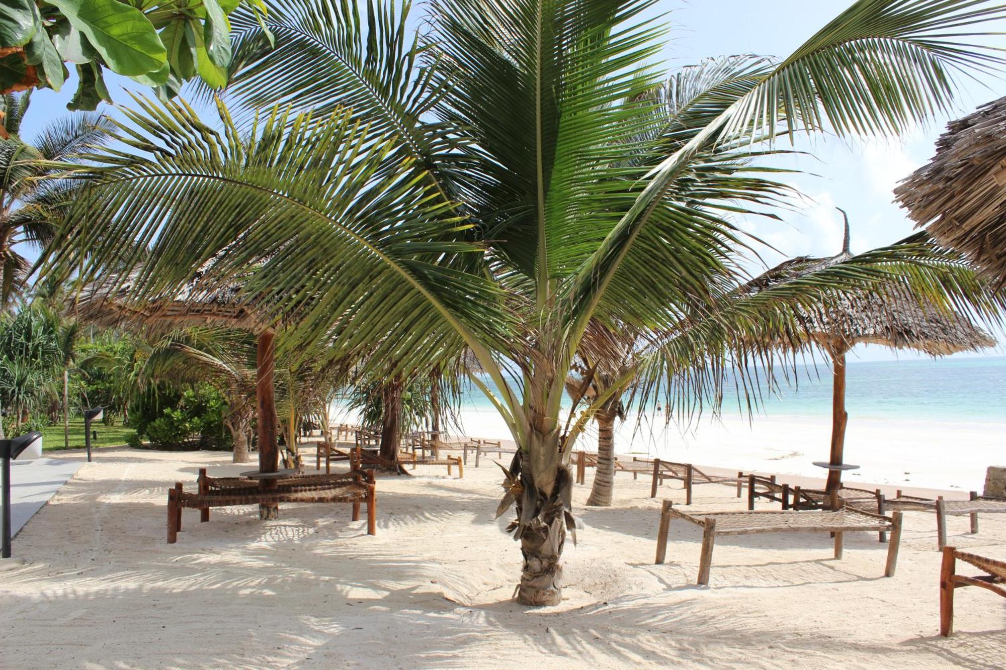Uroa Bay Beach Resort Zanzibar Buitenkant foto