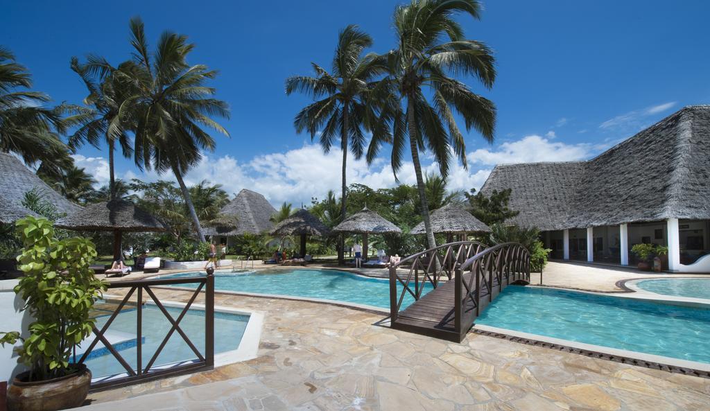 Uroa Bay Beach Resort Zanzibar Buitenkant foto